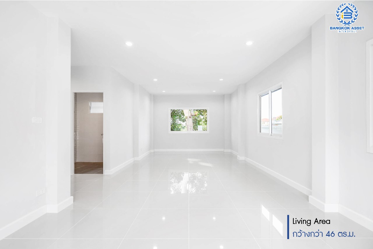 บ้านมือสองตกแต่งใหม่ ม.รติรมย์ 2 ราชพฤกษ์-กาญจนาภิเษก ซ.สวนผัก32 บ้านดีไซน์สวยพร้อมอยู่ เนื้อที่ 59.4 ตร.ว. ฟังก์ชัน 3 ห้องนอน 2 ห้องน้ำ 2 ที่จอดรถ บนทำเลศักยภาพ เชื่อมต่อหลายเส้นทางหลัก ใกล้ทางด่วน "ศรีรัช" และแหล่ง Community Mall ชั้นนำมากมาย